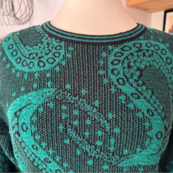 Vintage 80’s Green and Black Paisley Patterned Sweater - Picture 3 of 4
